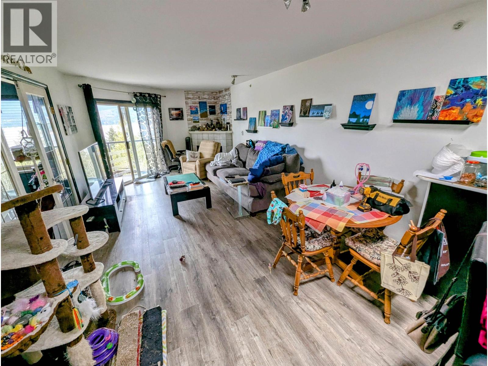 322 5780 Trail Avenue, Sechelt, British Columbia  V7Z 0K5 - Photo 4 - R3085888