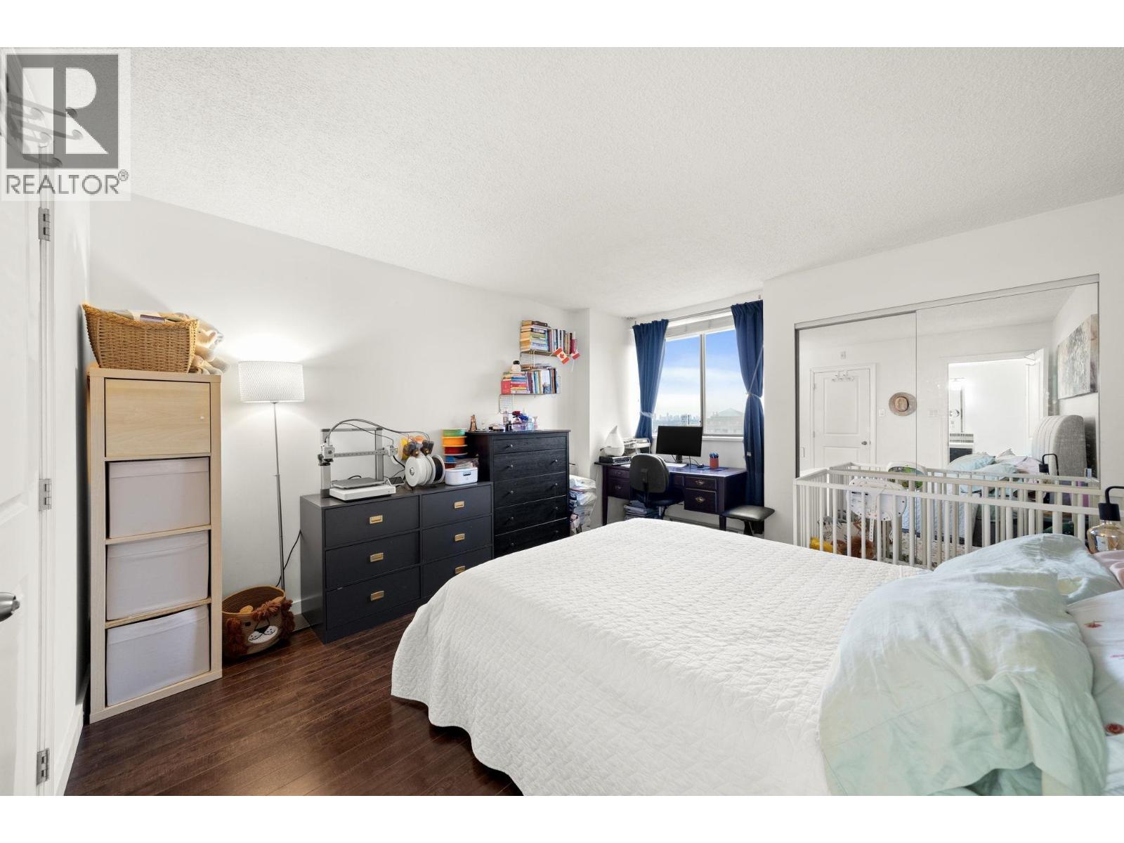 1306 9521 Cardston Court, Burnaby, British Columbia  V3N 4R8 - Photo 11 - R3085890