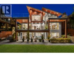 2449 KINGS AVENUE, West Vancouver, British Columbia