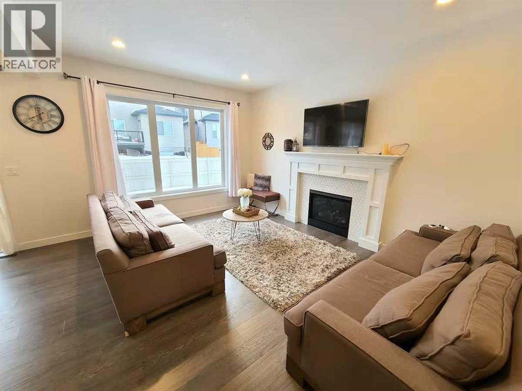 337 Bayview Way Sw, Airdrie, Alberta  T4B 4H4 - Photo 4 - A2276008