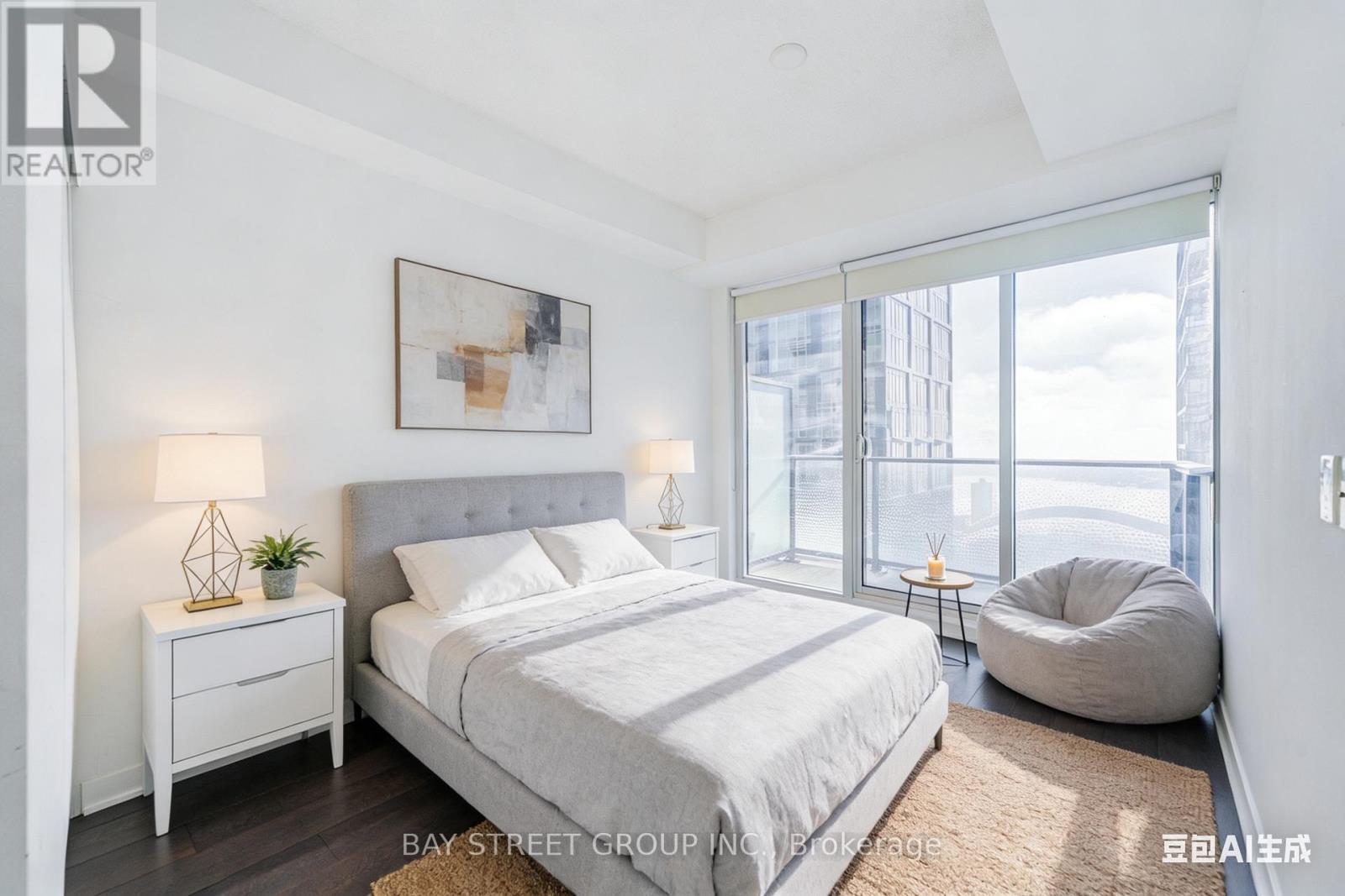 4801 - 125 Blue Jays Way, Toronto, Ontario  M5V 0N5 - Photo 3 - C12751742