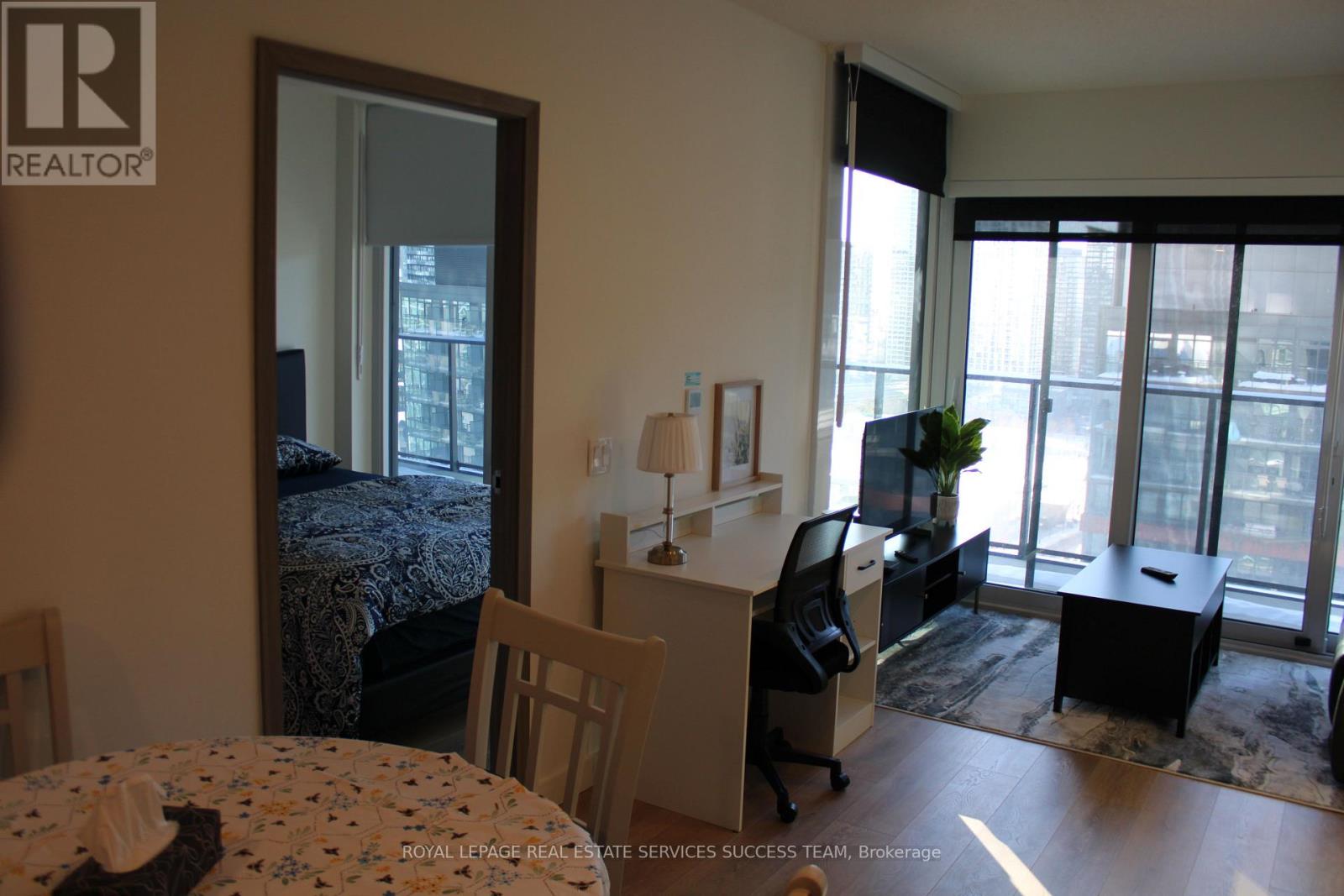 1812 - 3 Concord Cityplace Way, Toronto, Ontario  M5V 0X4 - Photo 14 - C12751748