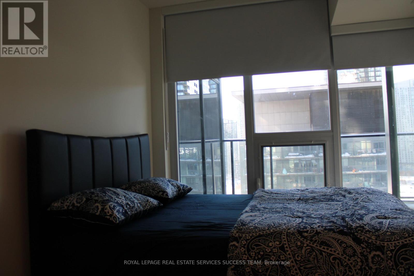 1812 - 3 Concord Cityplace Way, Toronto, Ontario  M5V 0X4 - Photo 16 - C12751748