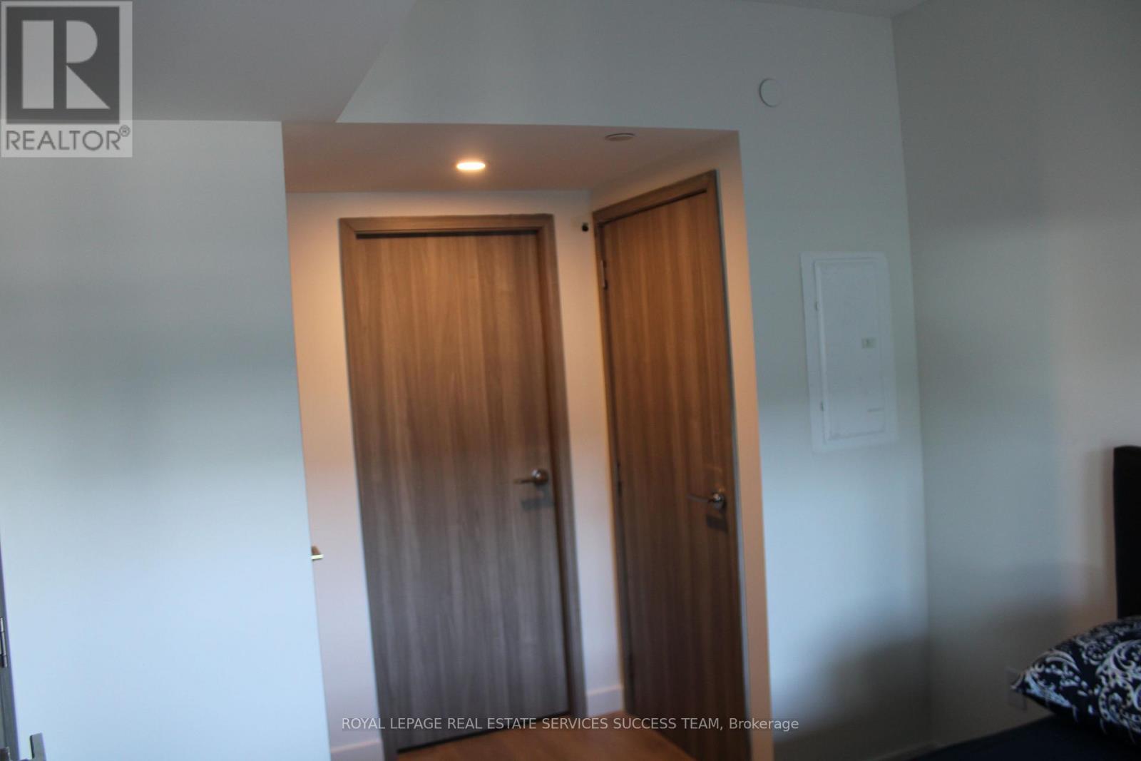 1812 - 3 Concord Cityplace Way, Toronto, Ontario  M5V 0X4 - Photo 18 - C12751748