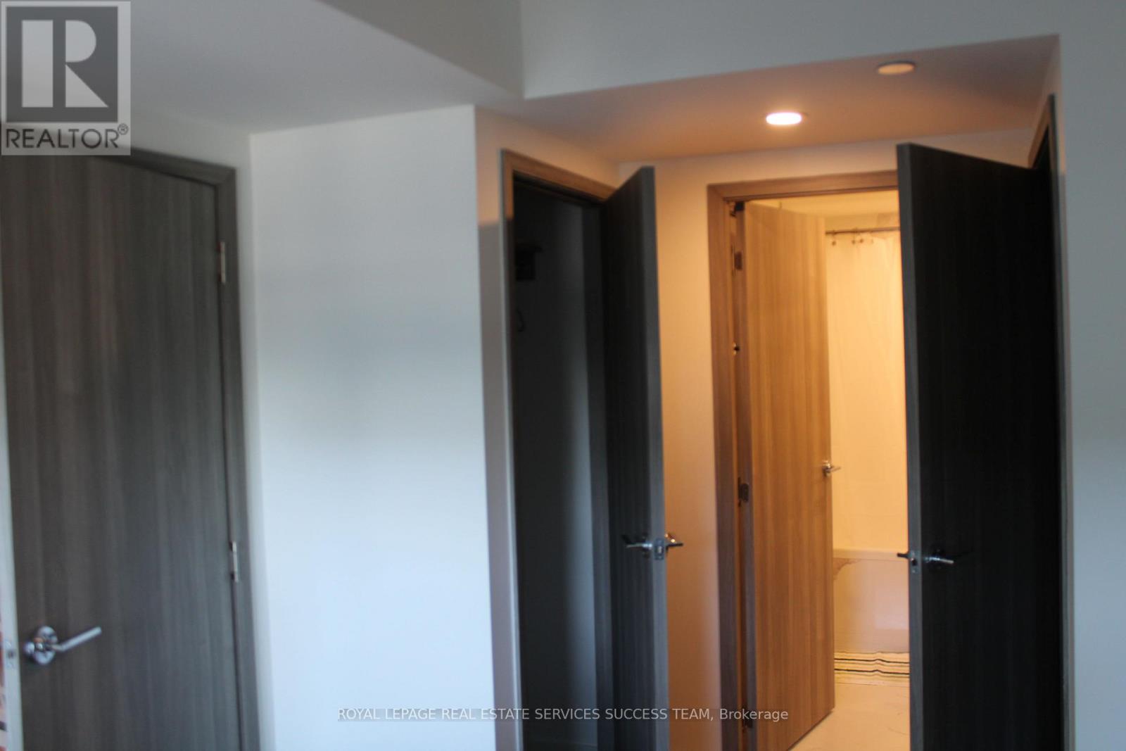 1812 - 3 Concord Cityplace Way, Toronto, Ontario  M5V 0X4 - Photo 21 - C12751748