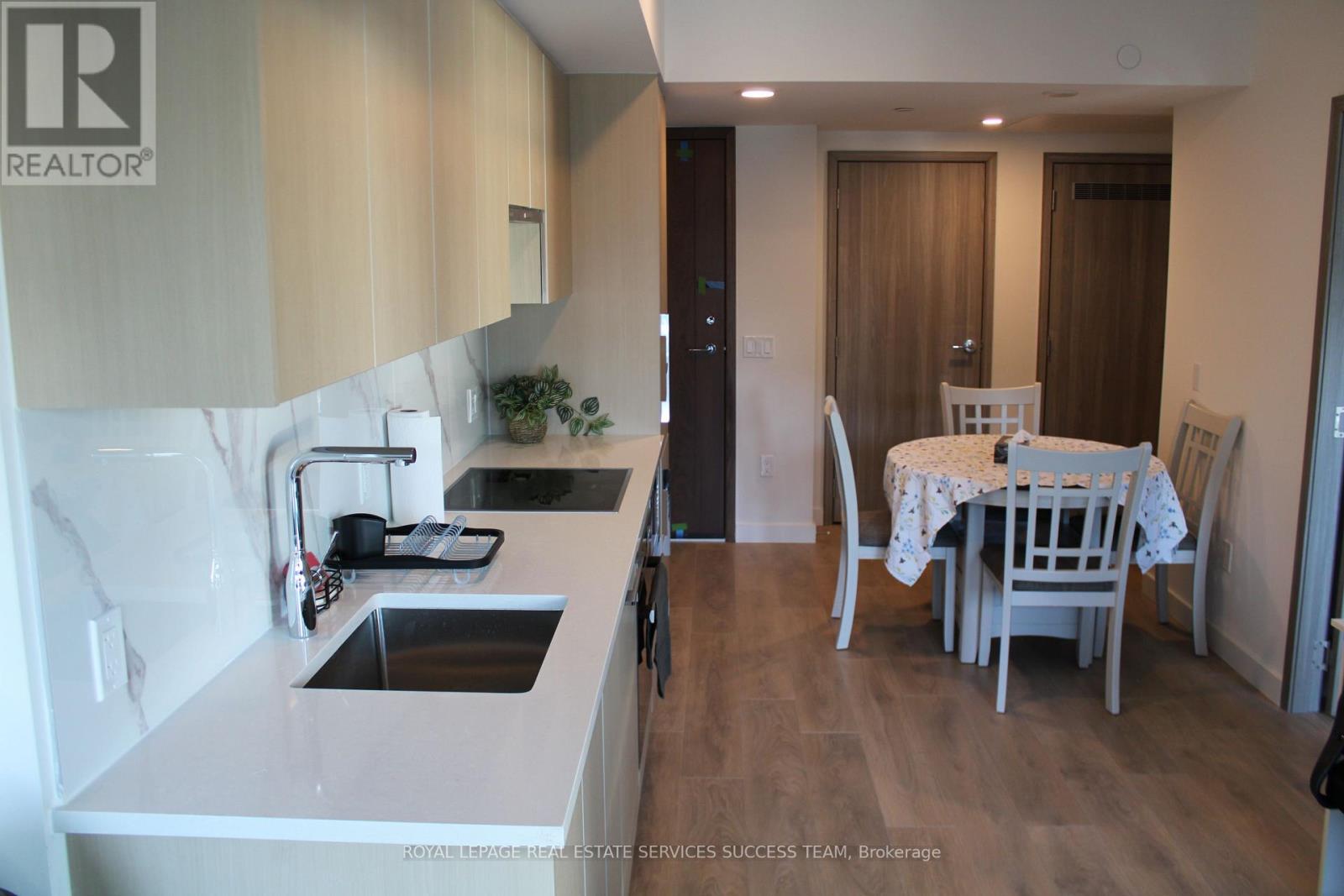 1812 - 3 Concord Cityplace Way, Toronto, Ontario  M5V 0X4 - Photo 28 - C12751748