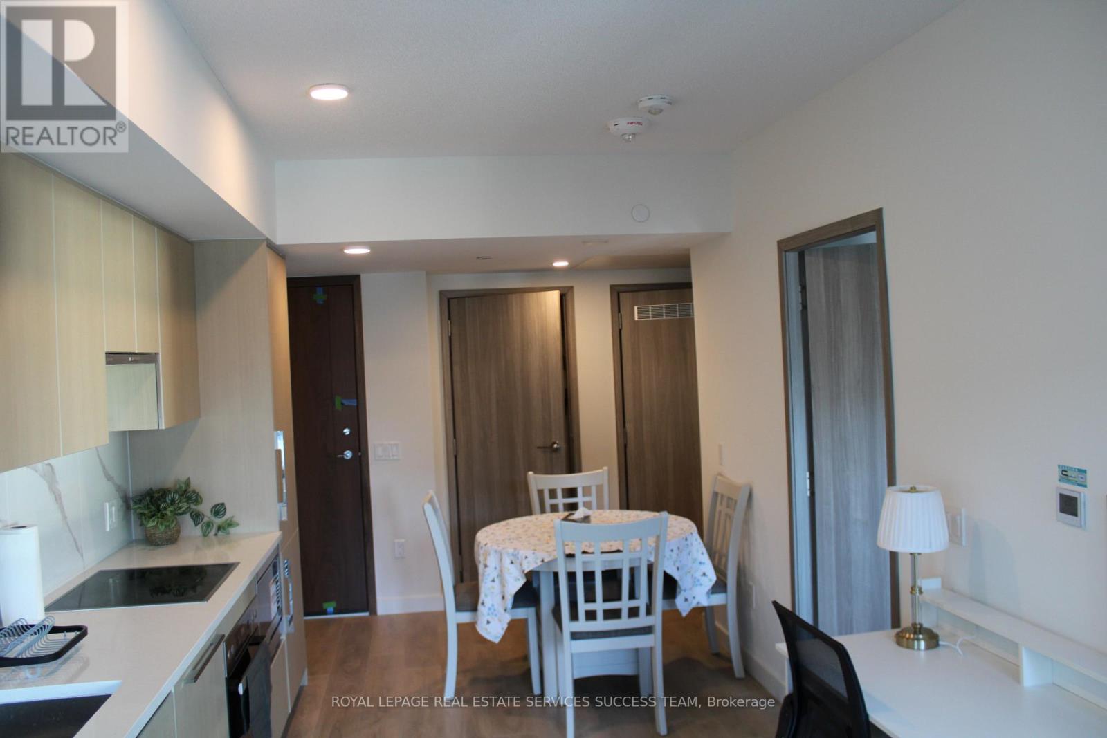 1812 - 3 Concord Cityplace Way, Toronto, Ontario  M5V 0X4 - Photo 31 - C12751748