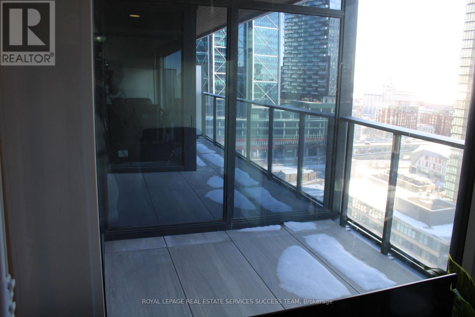 1812 - 3 Concord Cityplace Way, Toronto, Ontario  M5V 0X4 - Photo 32 - C12751748