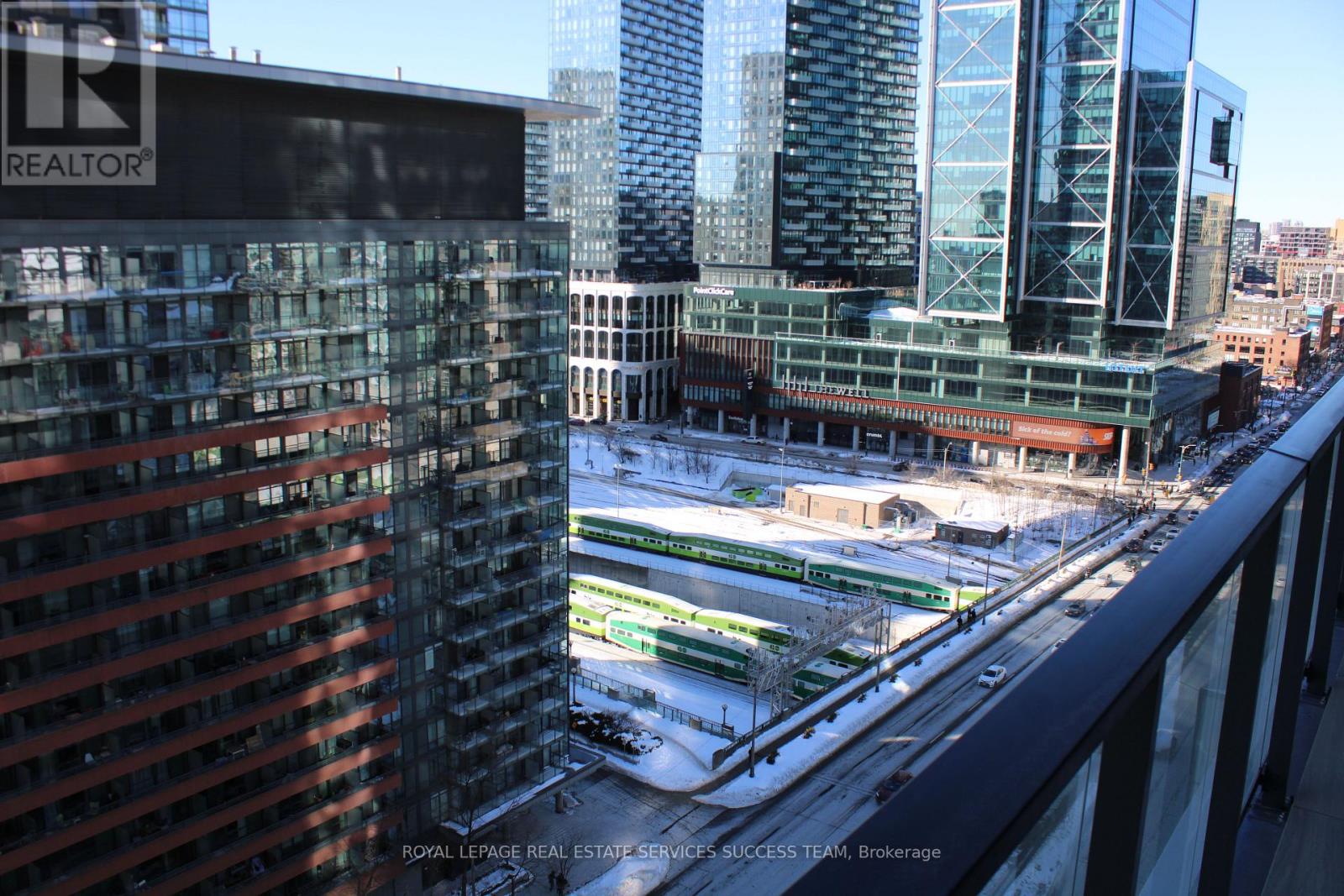 1812 - 3 Concord Cityplace Way, Toronto, Ontario  M5V 0X4 - Photo 35 - C12751748