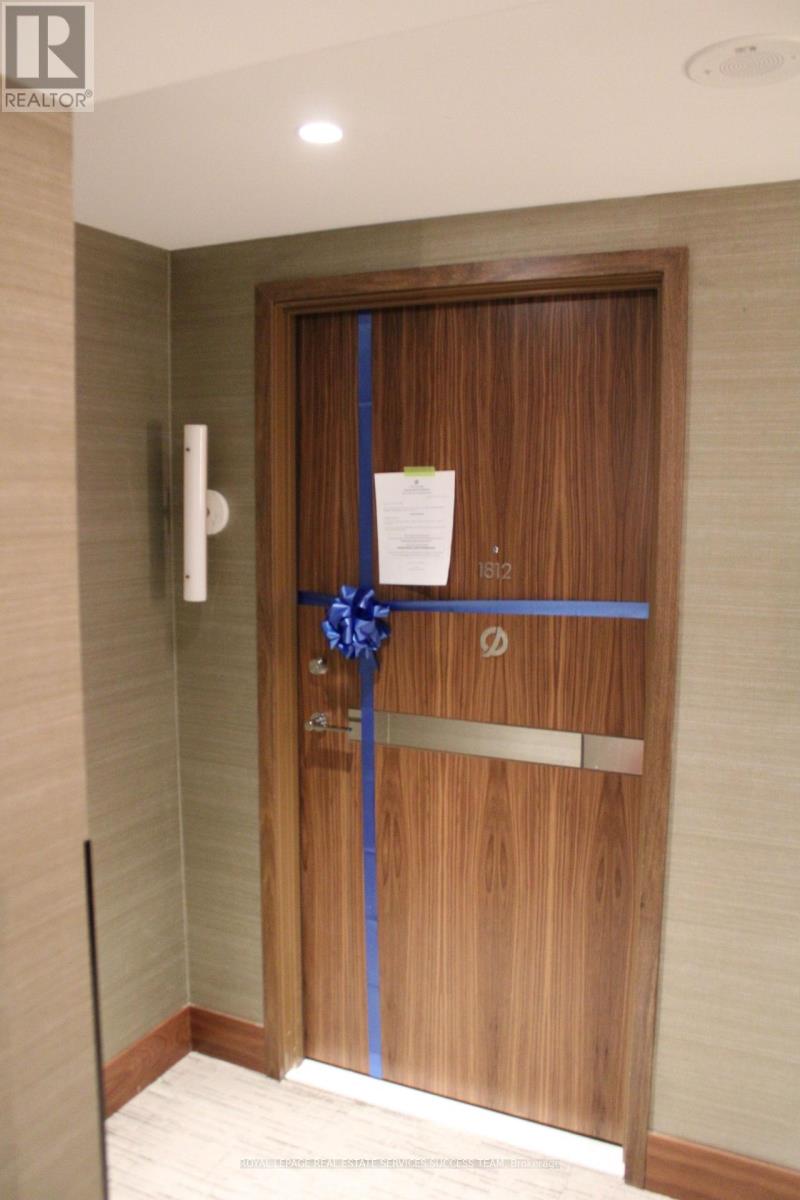 1812 - 3 Concord Cityplace Way, Toronto, Ontario  M5V 0X4 - Photo 39 - C12751748