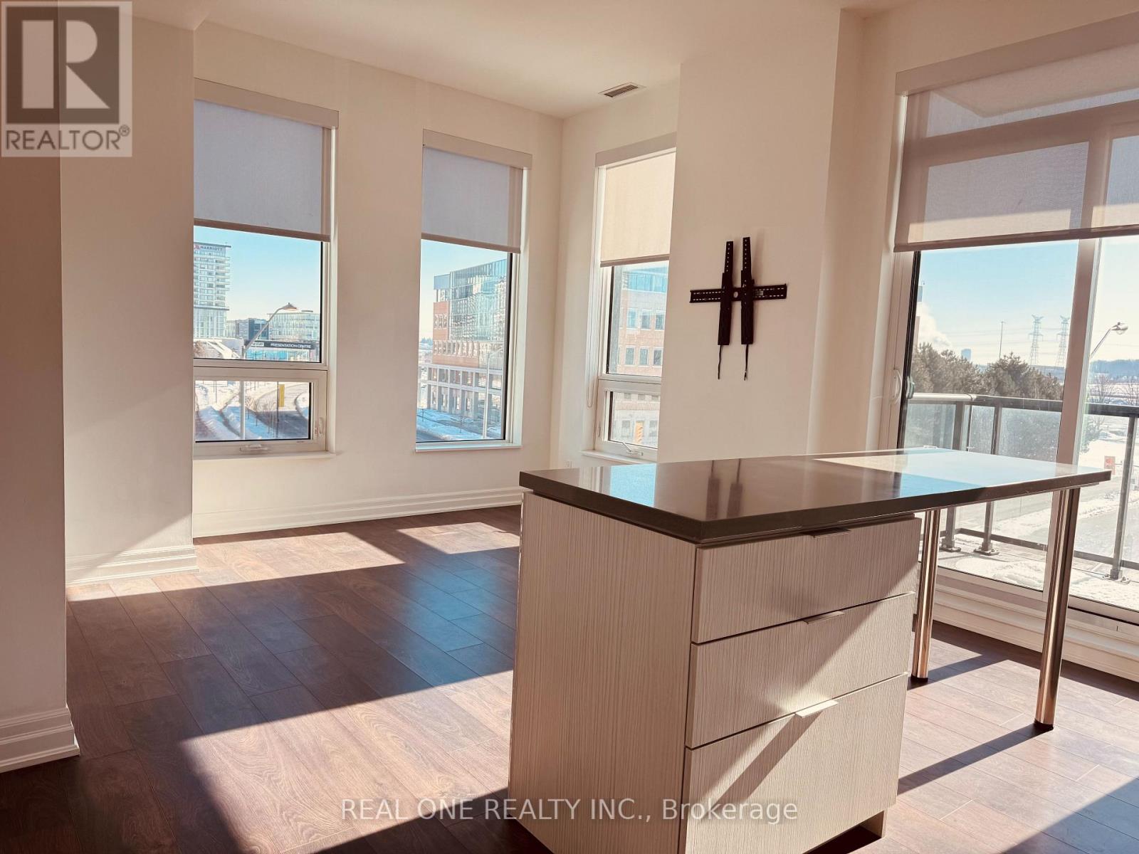 402b - 8 Rouge Valley Drive W, Markham, Ontario  L6G 0G8 - Photo 3 - N12751750