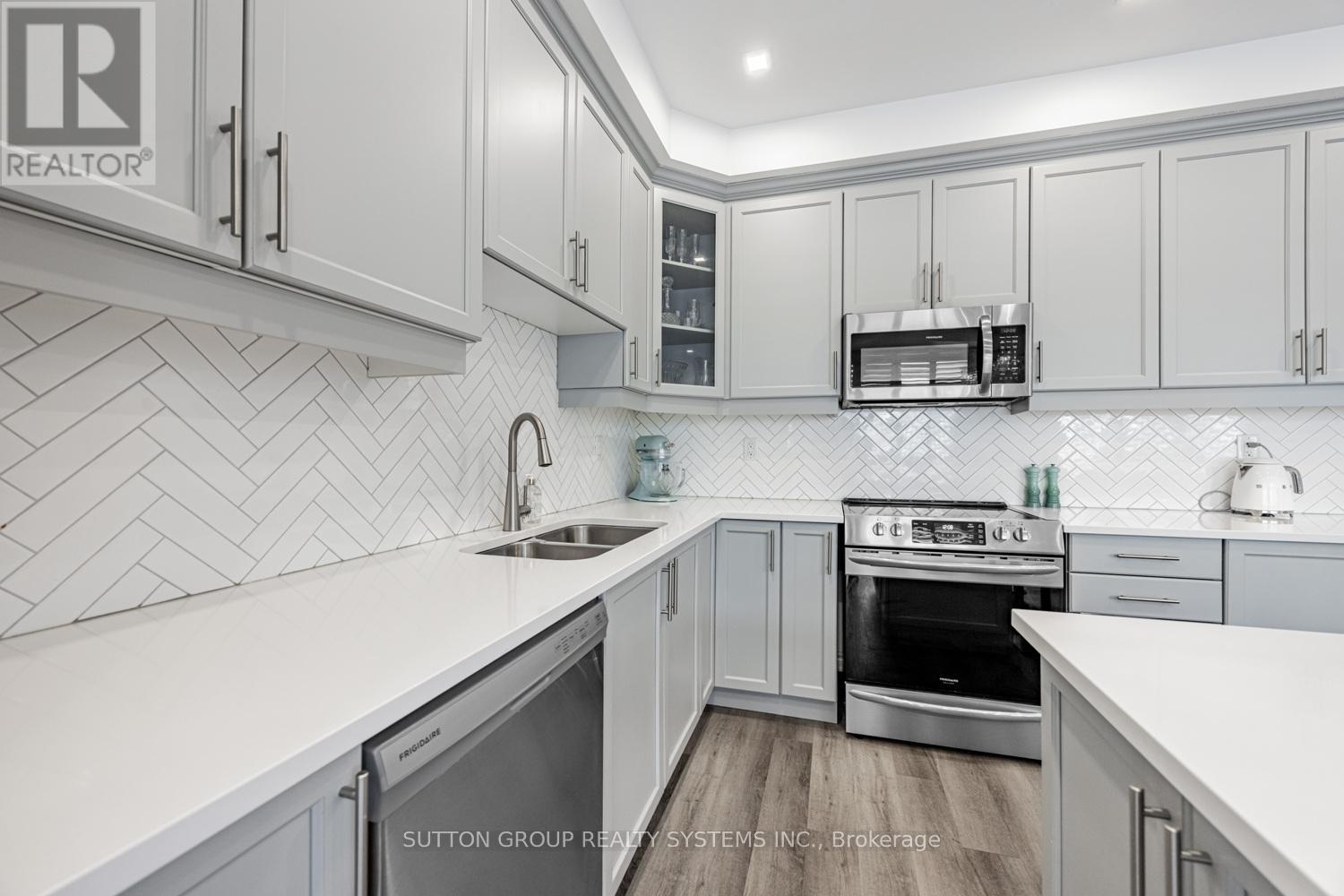 966 Cherry Court, Milton, Ontario  L9E 1P8 - Photo 14 - W12751744