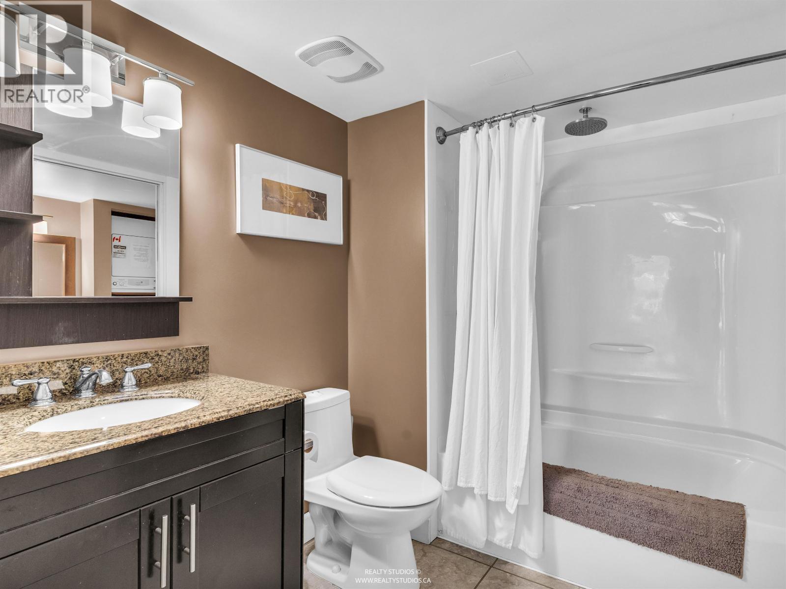 203 4323 Gallant Avenue, North Vancouver, British Columbia  V7G 2C1 - Photo 18 - R3085281