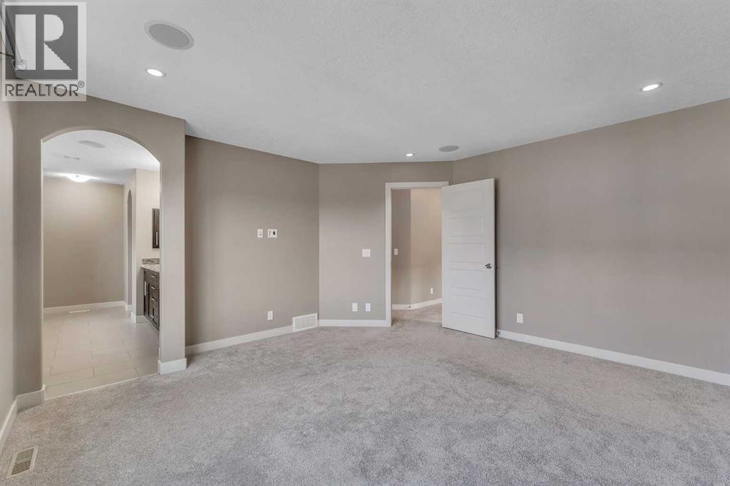 204 Sunset View, Cochrane, Alberta  T4C 0E9 - Photo 27 - A2268934