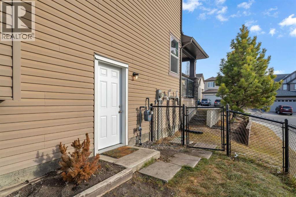 204 Sunset View, Cochrane, Alberta  T4C 0E9 - Photo 39 - A2268934