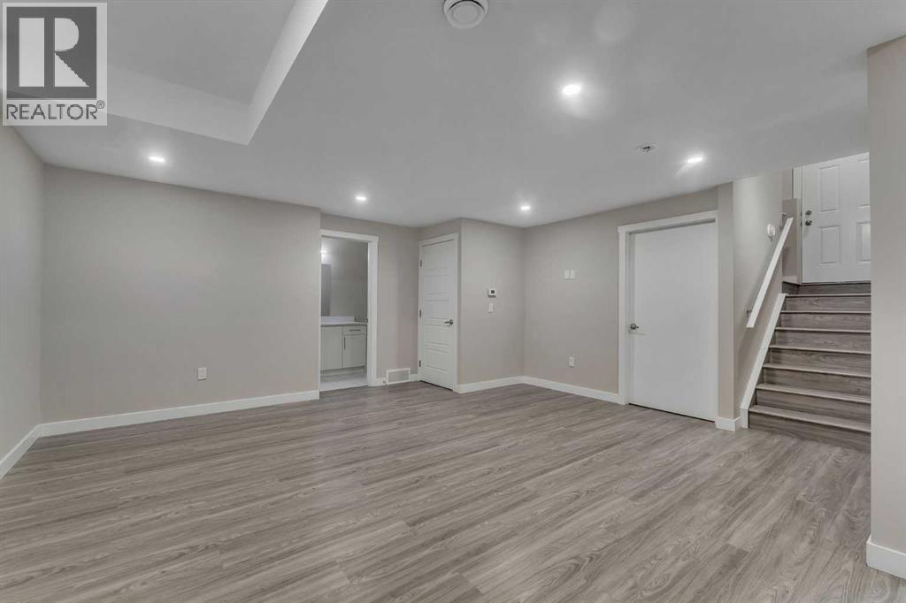 204 Sunset View, Cochrane, Alberta  T4C 0E9 - Photo 41 - A2268934