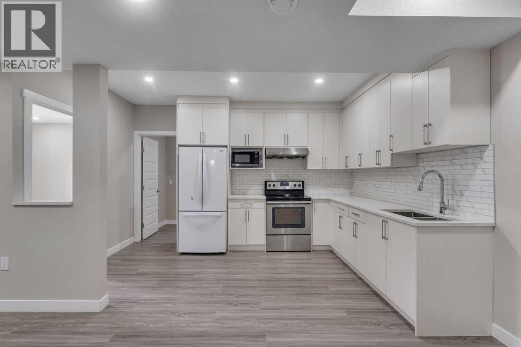 204 Sunset View, Cochrane, Alberta  T4C 0E9 - Photo 42 - A2268934