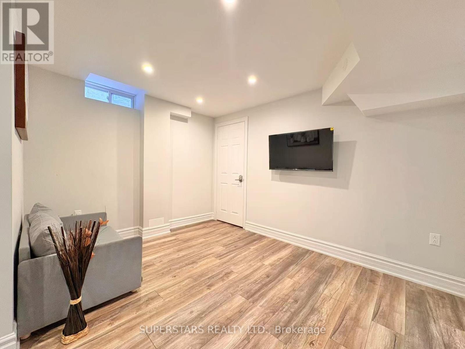 Bsmt - 11 Bloom Street, Markham, Ontario  L6B 1A8 - Photo 6 - N12711750