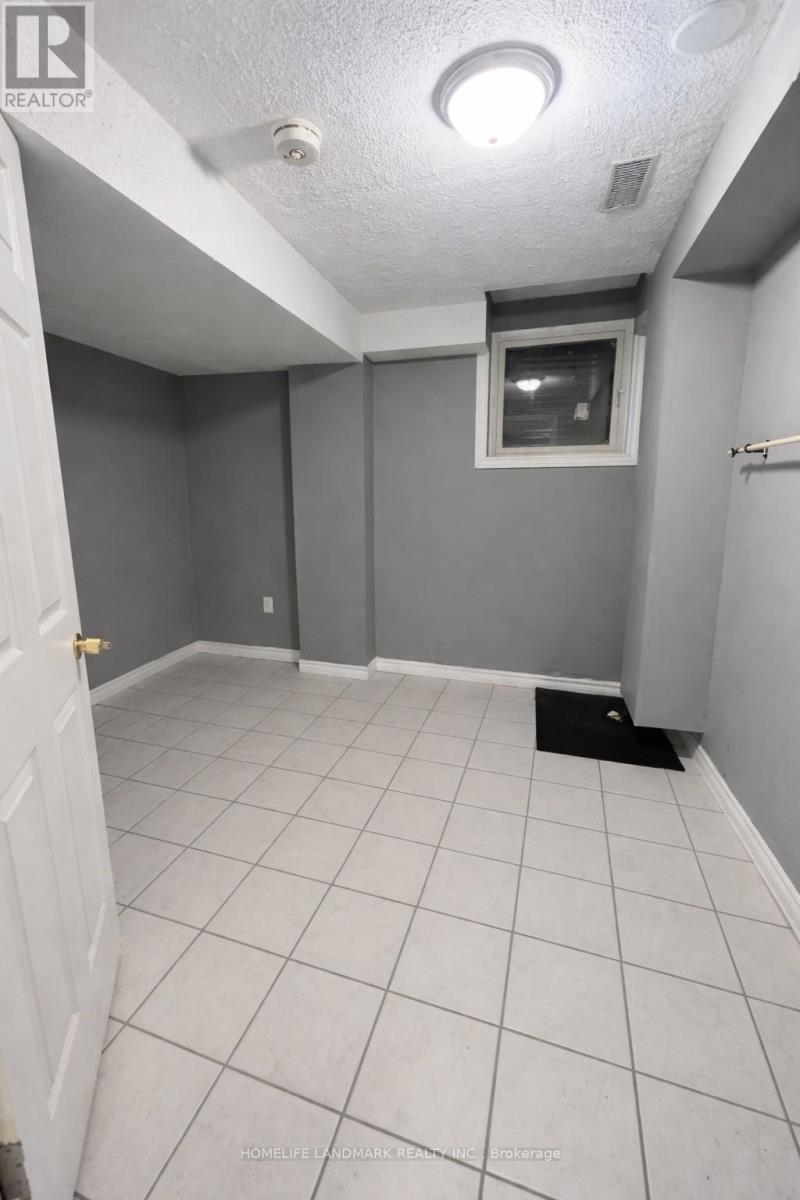 Basement - 19 Dovesong Drive W, Brampton, Ontario  L6R 1V9 - Photo 2 - W12751592