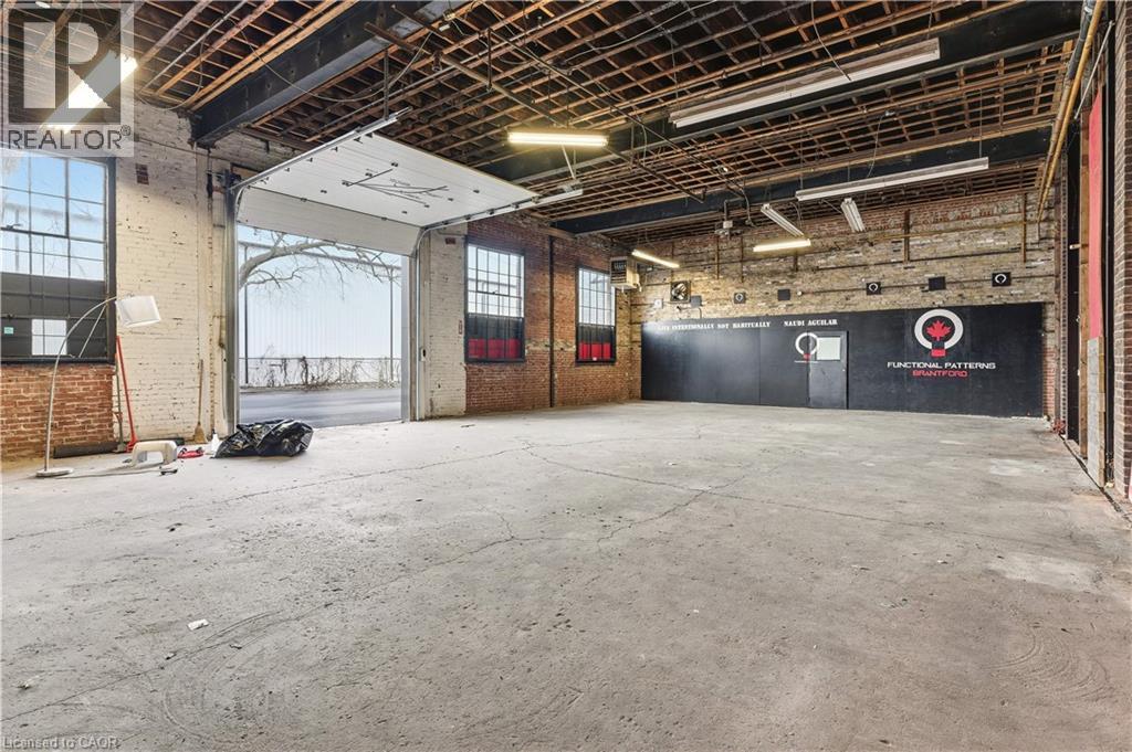 111 Sherwood Drive Unit# 45, Brantford, Ontario  N3T 6J9 - Photo 3 - 40799723