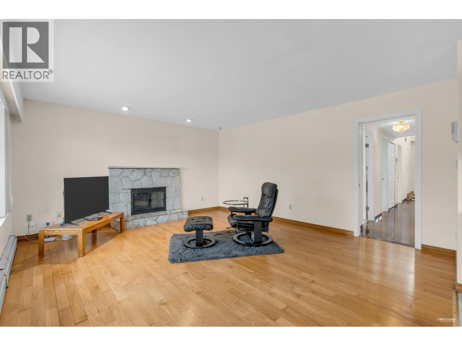 2068 Scarboro Avenue, Vancouver, British Columbia  V5P 2L3 - Photo 9 - R3085299