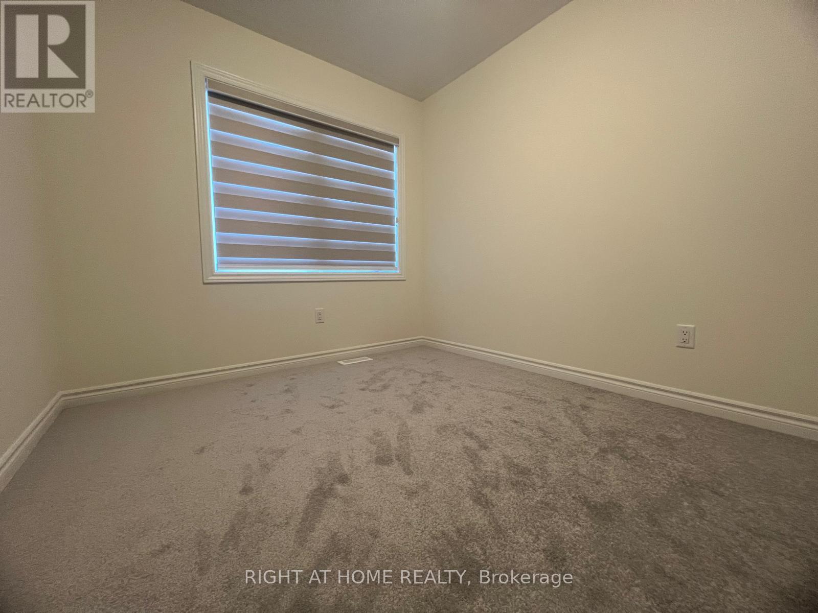 1205 Rexton Drive, Oshawa, Ontario  L1L 0T3 - Photo 12 - E12751764