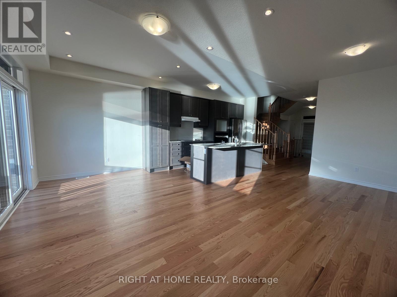 1205 Rexton Drive, Oshawa, Ontario  L1L 0T3 - Photo 7 - E12751764