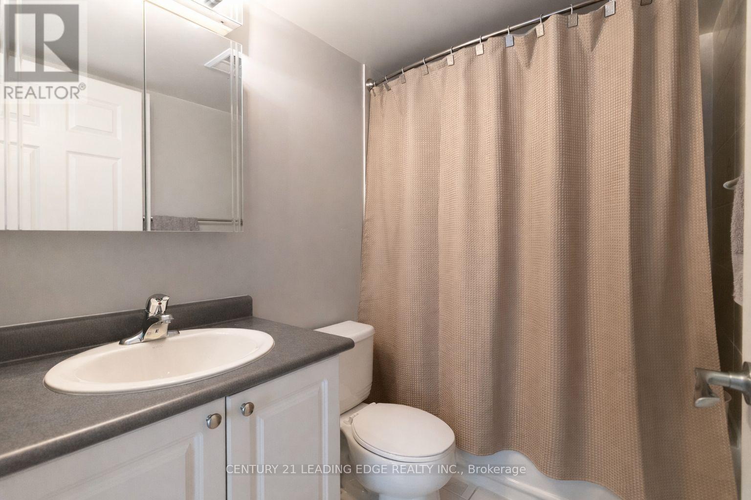 1011 - 11 Oneida Crescent, Richmond Hill, Ontario  L4B 0A1 - Photo 12 - N12751786