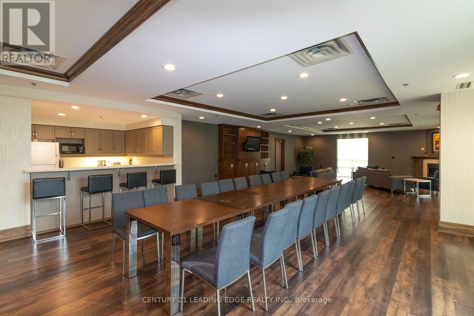 1011 - 11 Oneida Crescent, Richmond Hill, Ontario  L4B 0A1 - Photo 23 - N12751786