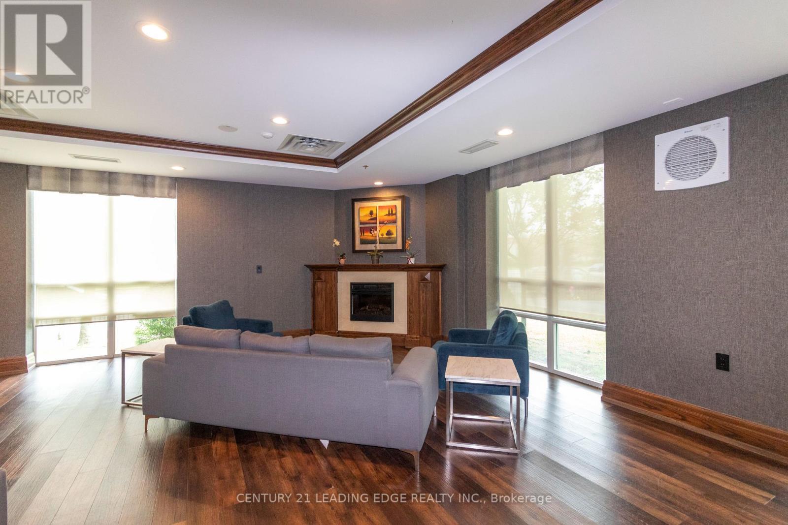 1011 - 11 Oneida Crescent, Richmond Hill, Ontario  L4B 0A1 - Photo 24 - N12751786