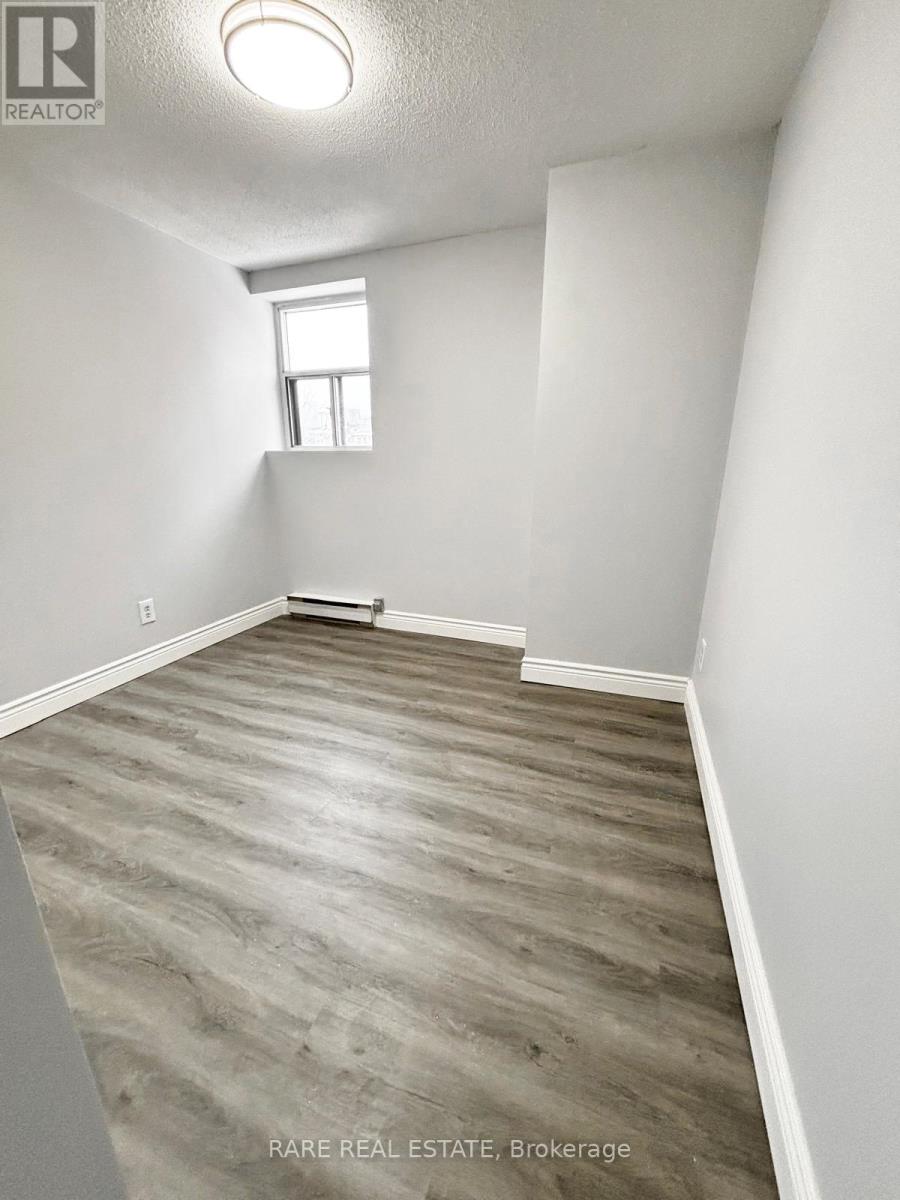 7 - 99 Bellevue Avenue, Toronto, Ontario  M5T 2N8 - Photo 3 - C12651956