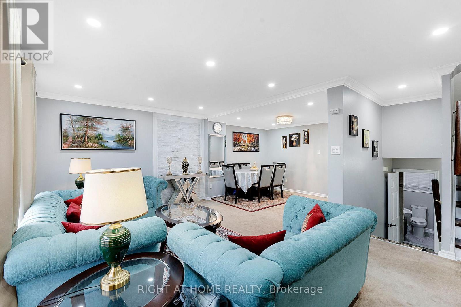 154 - 180 MISSISSAUGA VALLEY BOULEVARD, Mississauga, Ontario