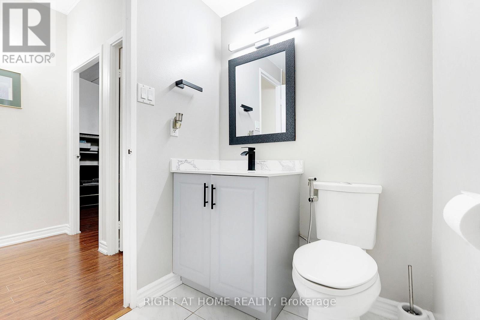 154 - 180 Mississauga Valley Boulevard, Mississauga, Ontario  L5A 3M2 - Photo 17 - W12751768