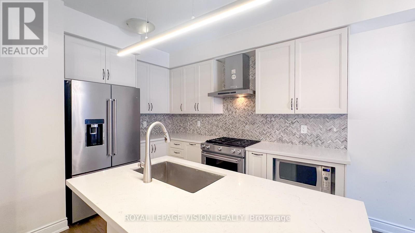 67 Ogston Crescent, Whitby, Ontario  L1P 0H2 - Photo 10 - E12749854