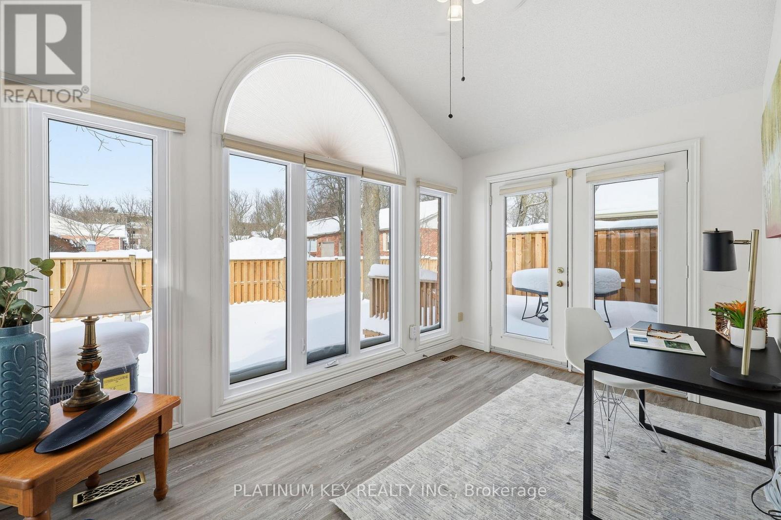 Photo 16 of 50 for 7 - 1331 Commissioners Road W