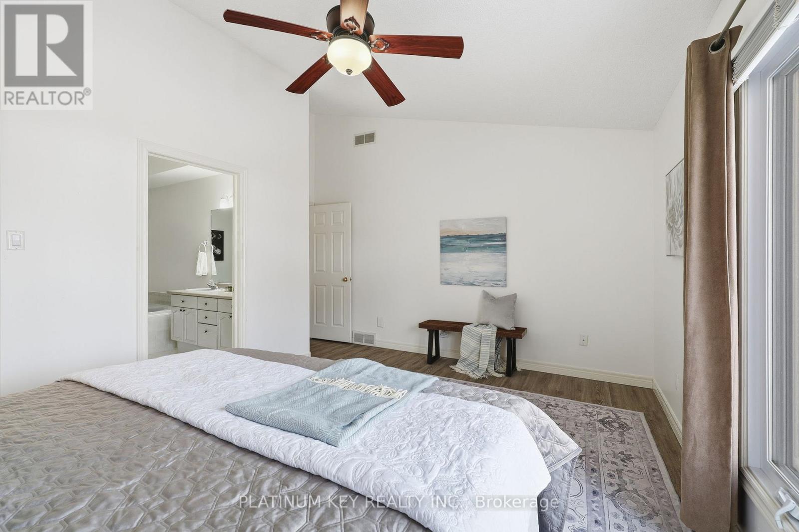 Photo 21 of 50 for 7 - 1331 Commissioners Road W