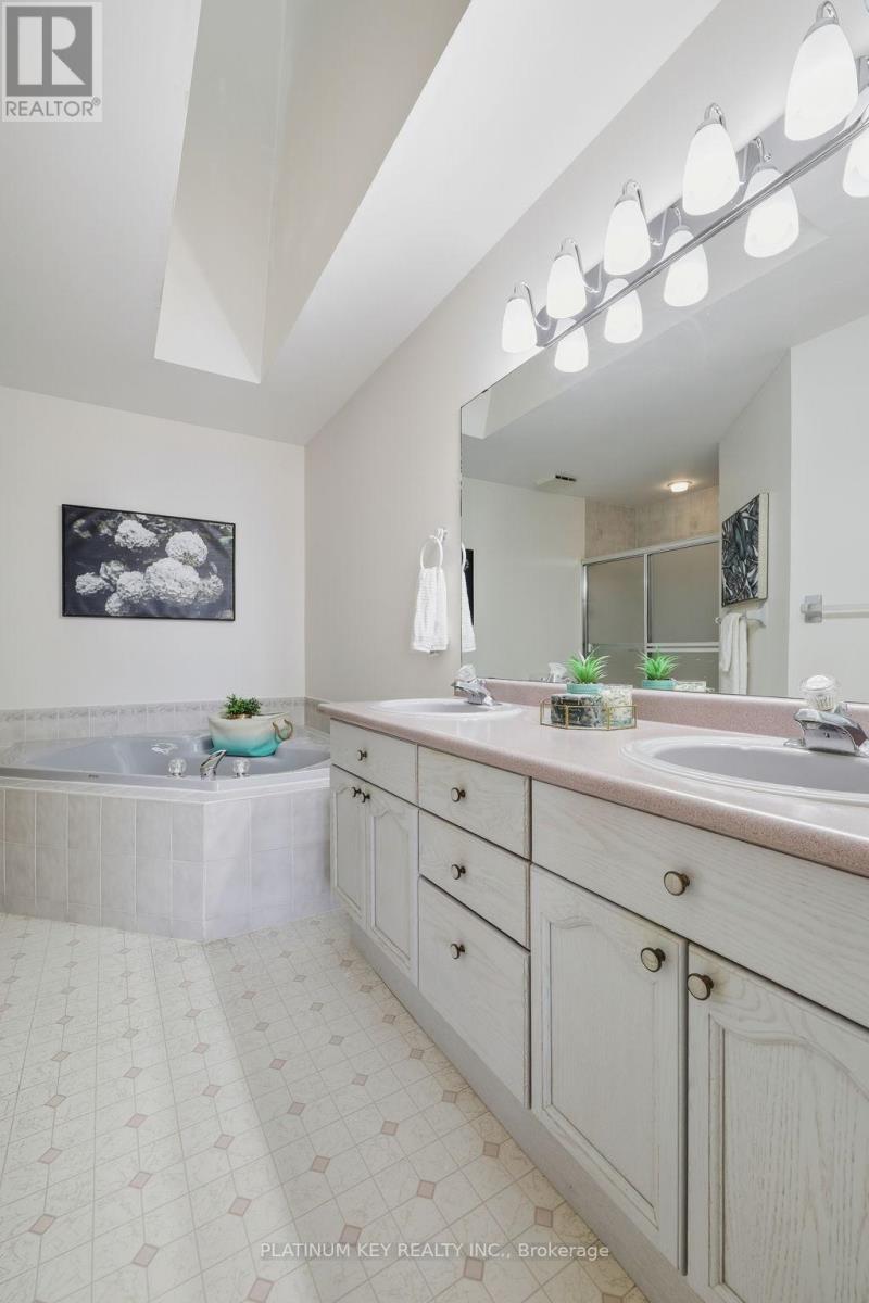 Photo 24 of 50 for 7 - 1331 Commissioners Road W