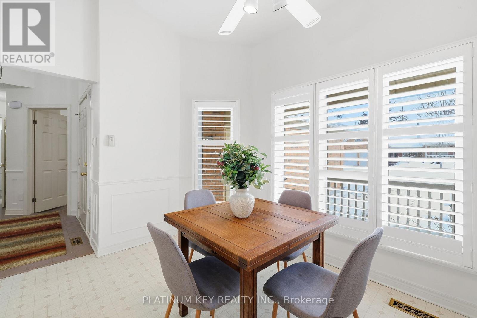 Photo 34 of 50 for 7 - 1331 Commissioners Road W