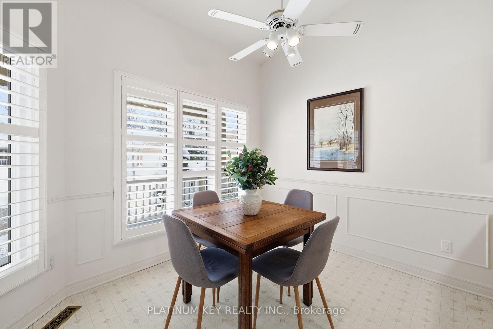 Photo 37 of 50 for 7 - 1331 Commissioners Road W