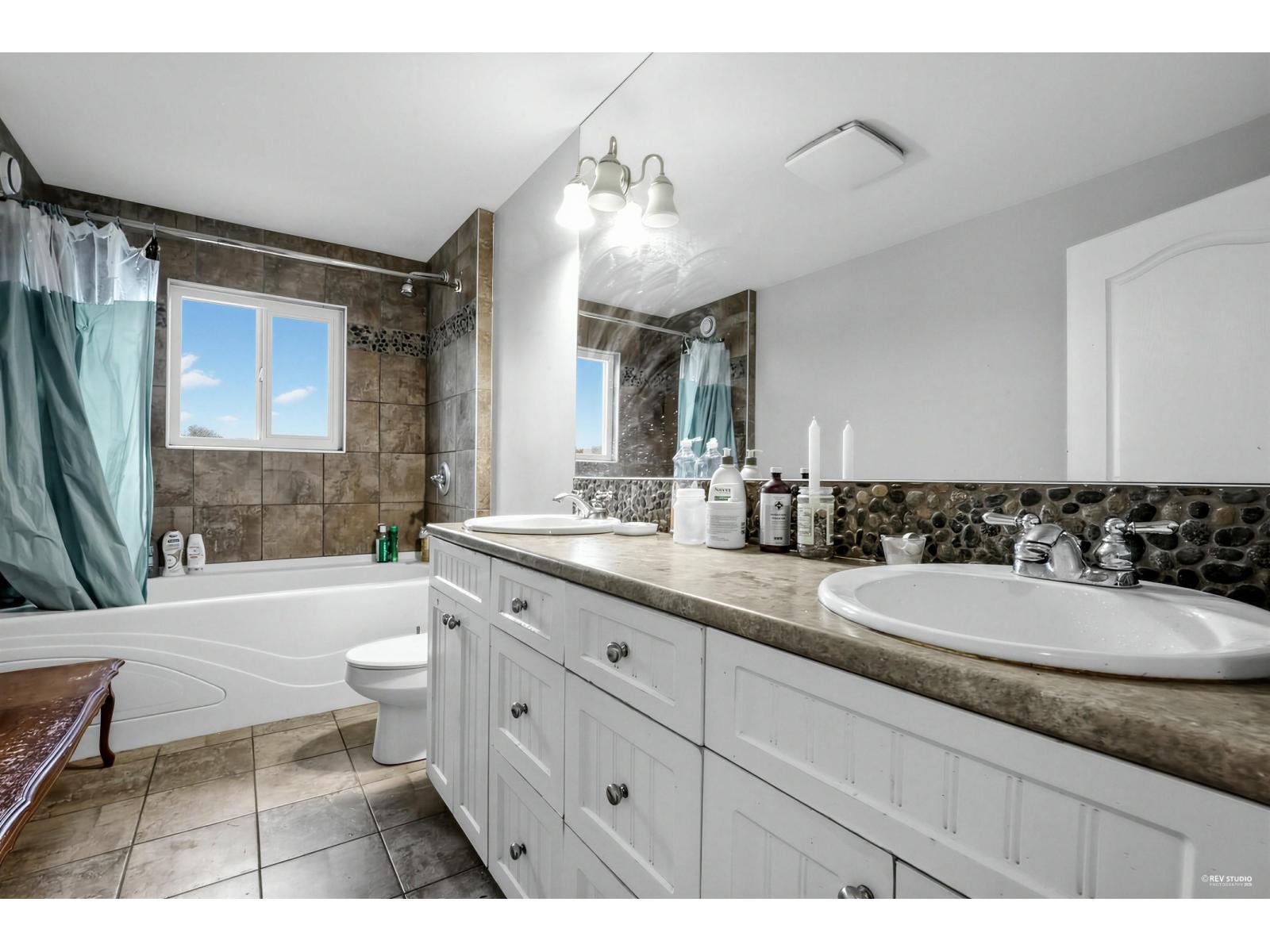 1361 Finlay Street, White Rock, British Columbia  V4B 4L4 - Photo 12 - R3085484