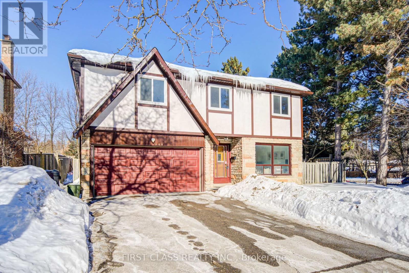 <div class="slider-price">$1,490,000</div><p>200 Mcnicoll Avenue, Toronto, Ontario</p>