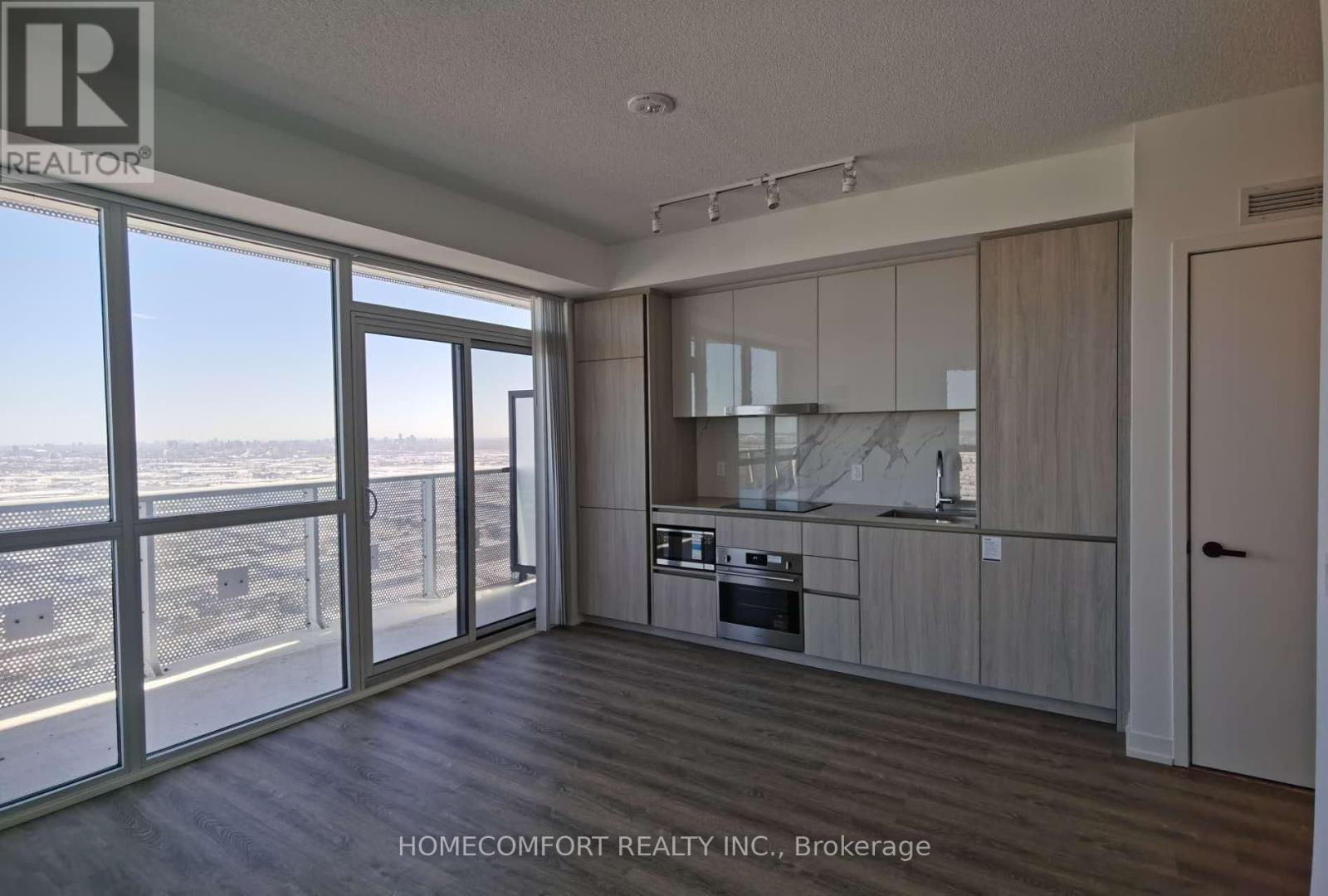 5506 - 8 Interchange Way, Vaughan, Ontario  L4K 5Z7 - Photo 9 - N12751798