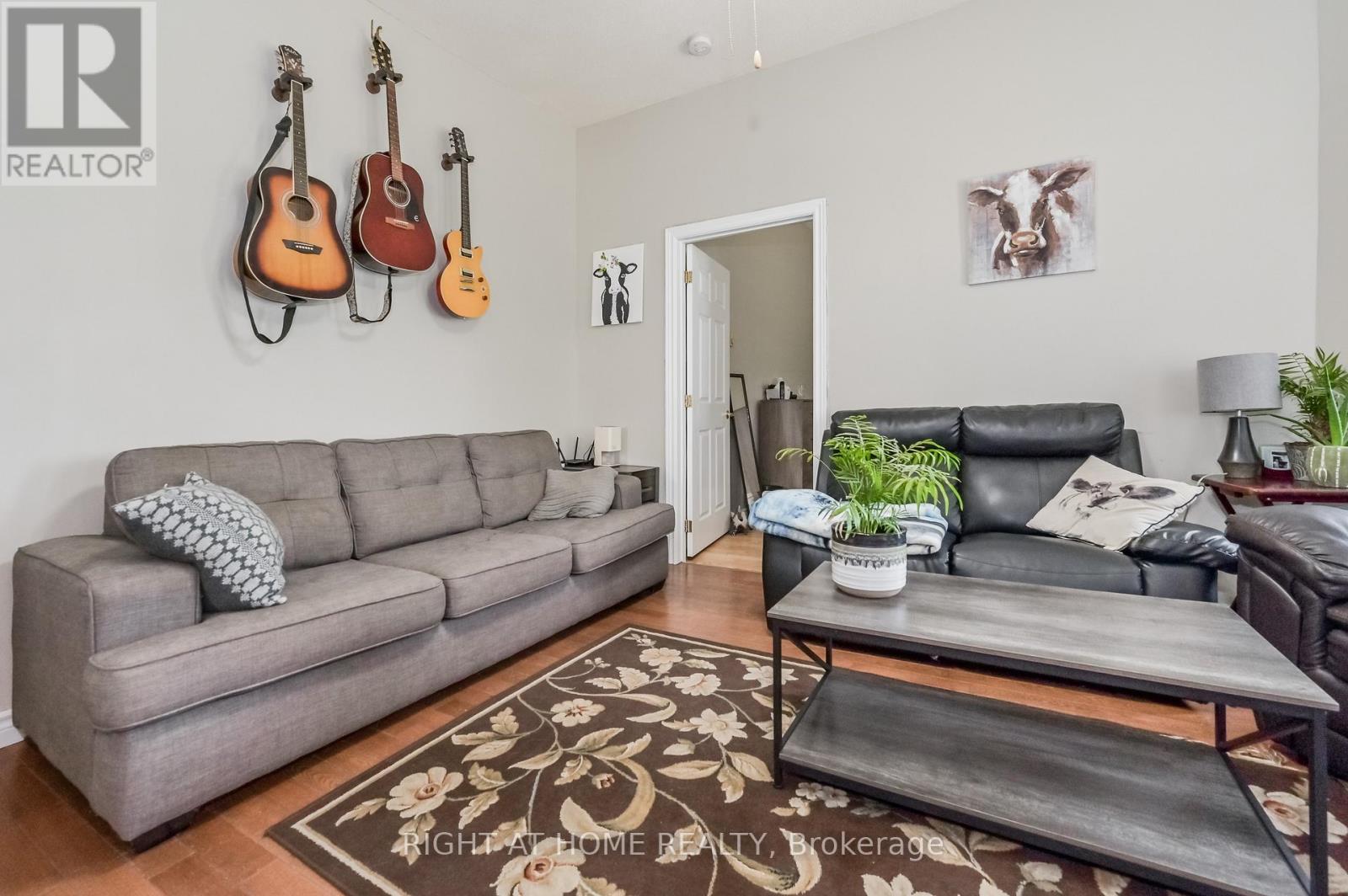 213 Main Street E, Minto, Ontario  N0G 2P0 - Photo 14 - X12751808