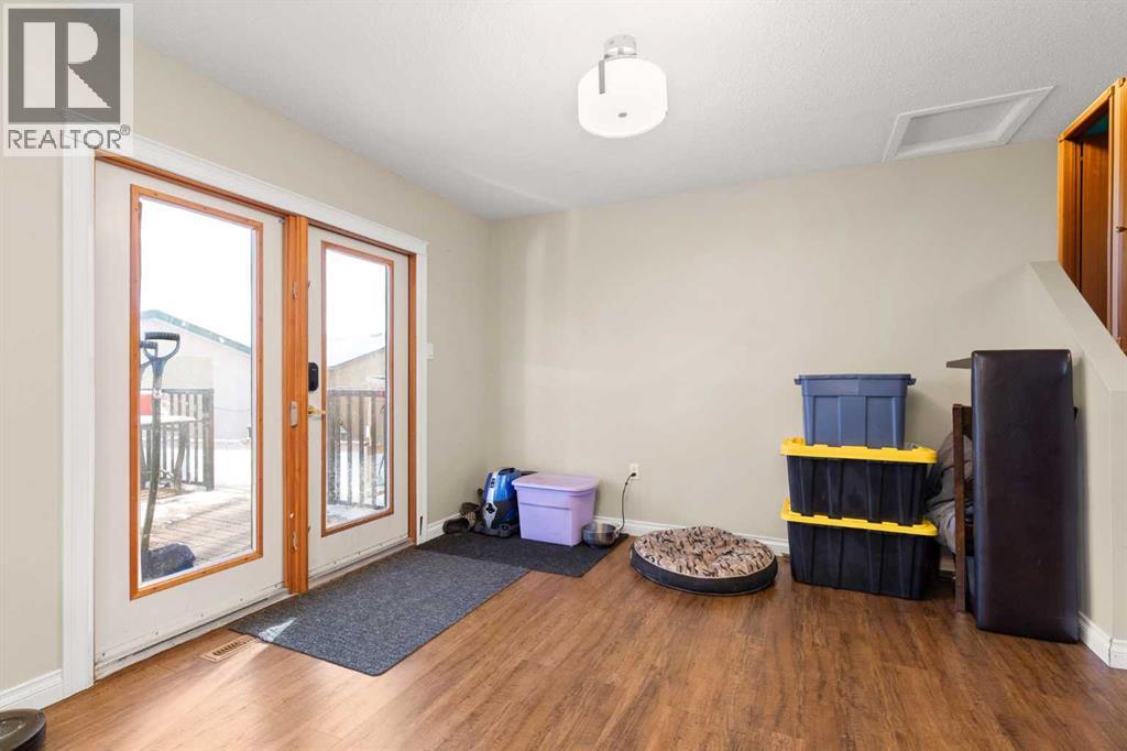 23 Calder Court Se, Medicine Hat, Alberta  T1B 3K4 - Photo 9 - A2282001