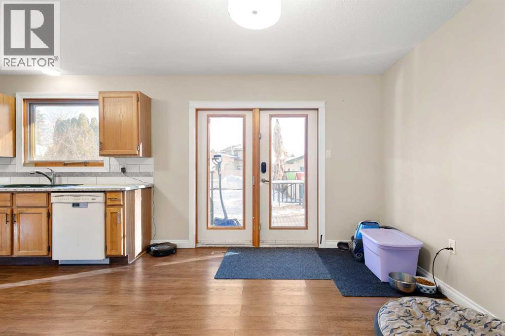 23 Calder Court Se, Medicine Hat, Alberta  T1B 3K4 - Photo 8 - A2282001