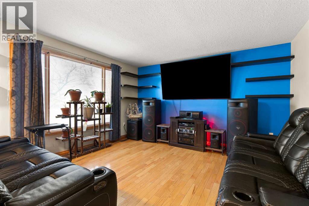 23 Calder Court Se, Medicine Hat, Alberta  T1B 3K4 - Photo 5 - A2282001