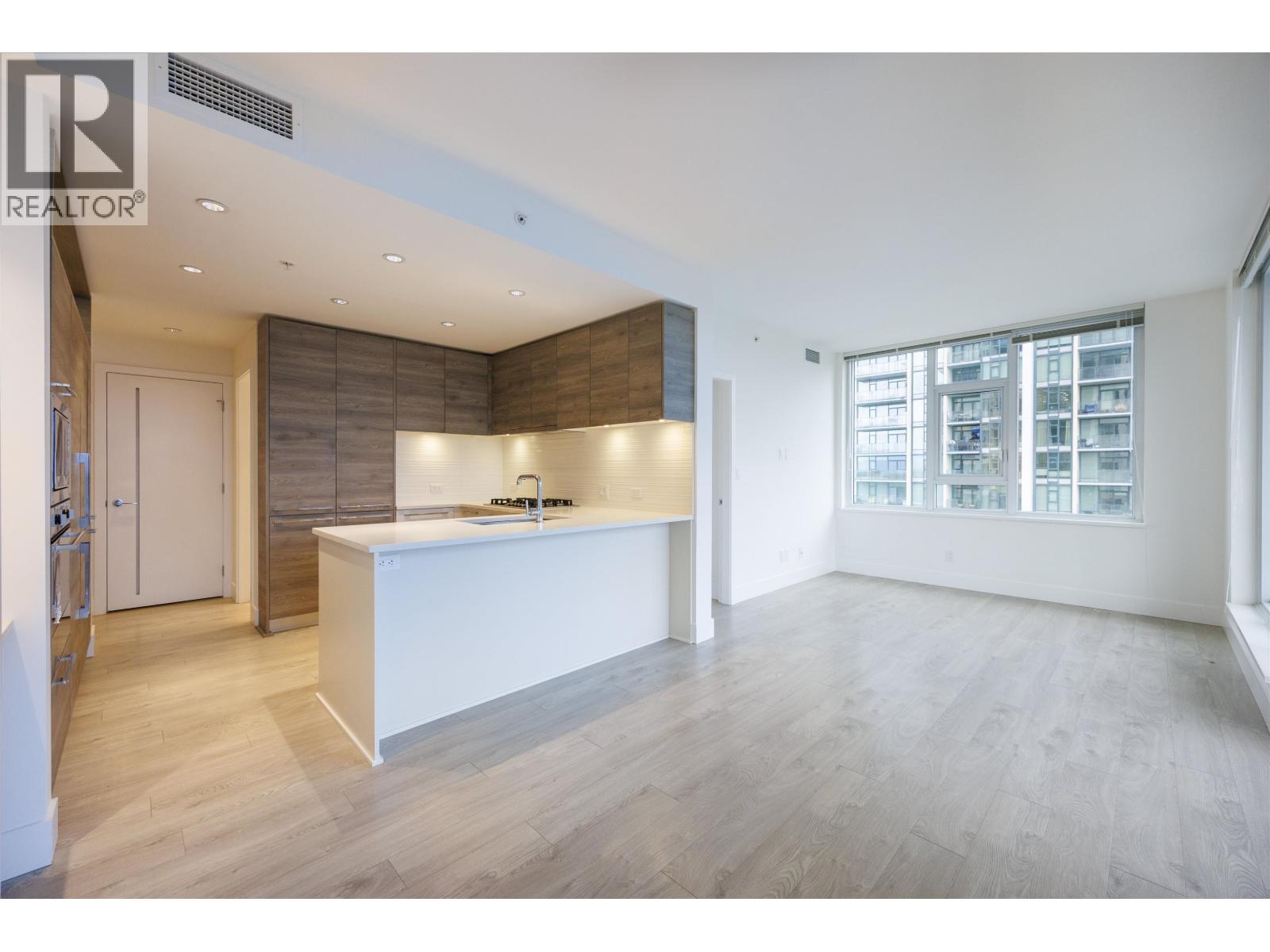 902 7303 Noble Lane, Burnaby, British Columbia  V3N 0H2 - Photo 9 - R3085644