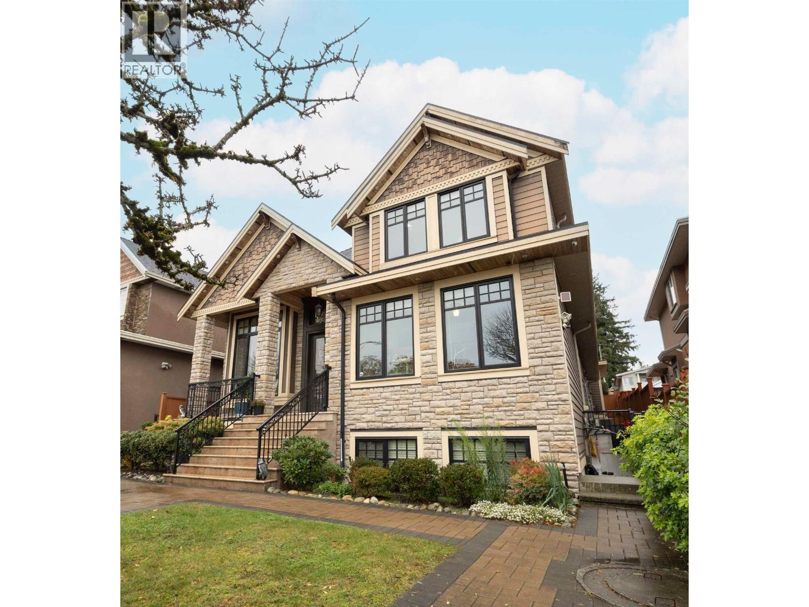 913 Quadling Avenue, Coquitlam, British Columbia  V3K 2A6 - Photo 2 - R3062148