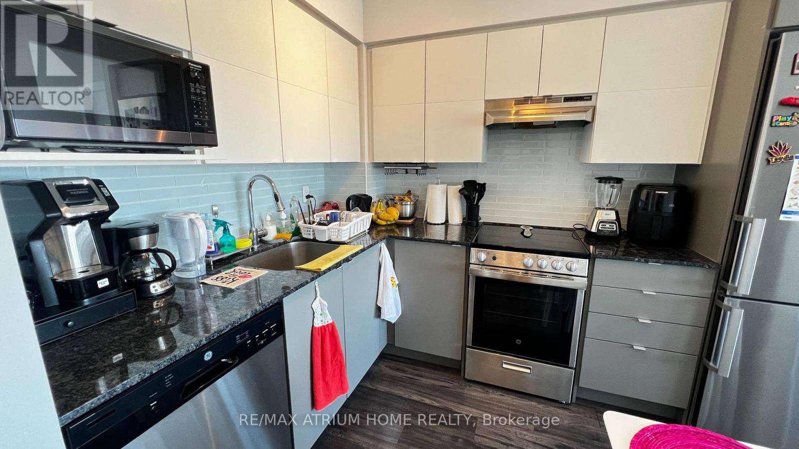 1515 - 120 Varna Drive, Toronto, Ontario  M6A 0B3 - Photo 4 - C12678890