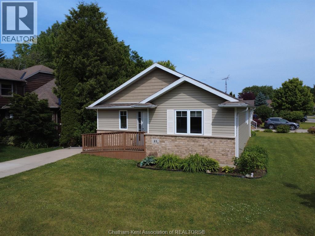 23 Kyle Drive, Ridgetown, Ontario  N0P 2C0 - Photo 3 - 25032057